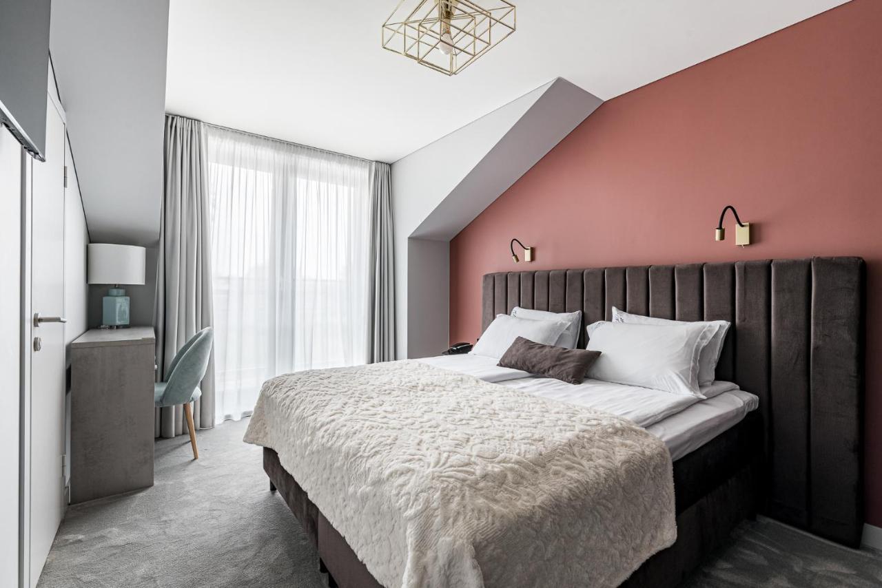 Oginski Hotel Plunge Luaran gambar