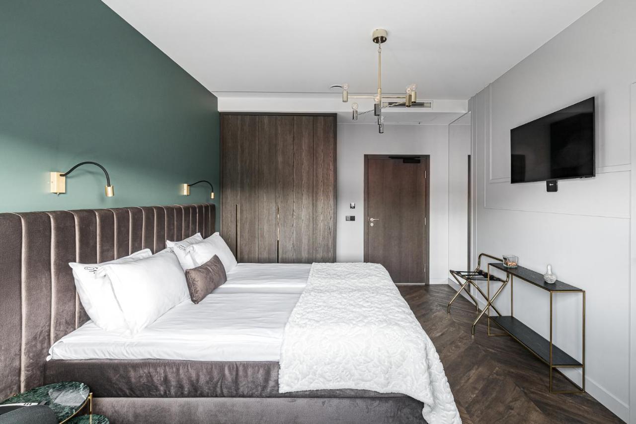 Oginski Hotel Plunge Luaran gambar