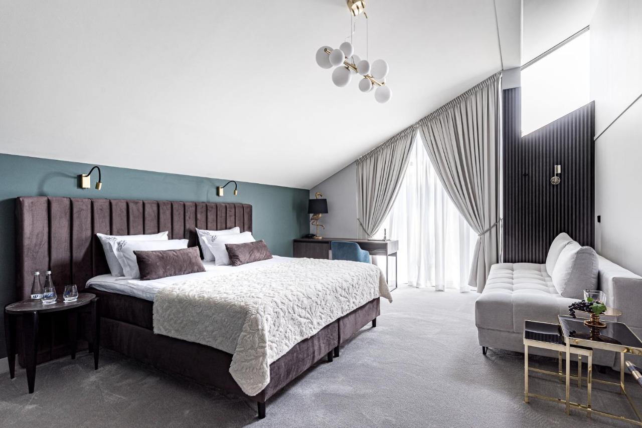 Oginski Hotel Plunge Luaran gambar