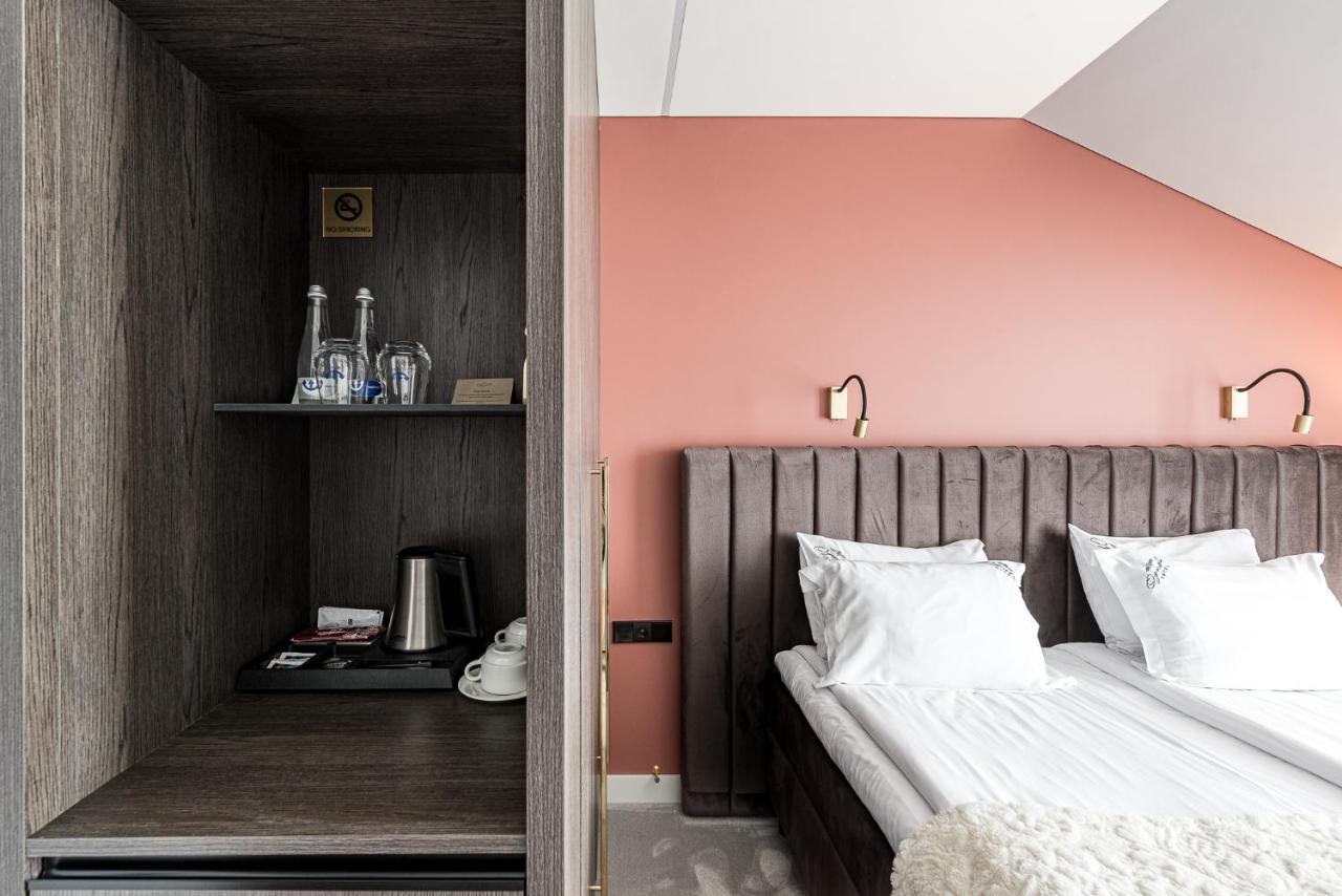 Oginski Hotel Plunge Luaran gambar