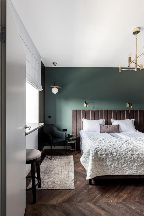 Oginski Hotel Plunge Luaran gambar