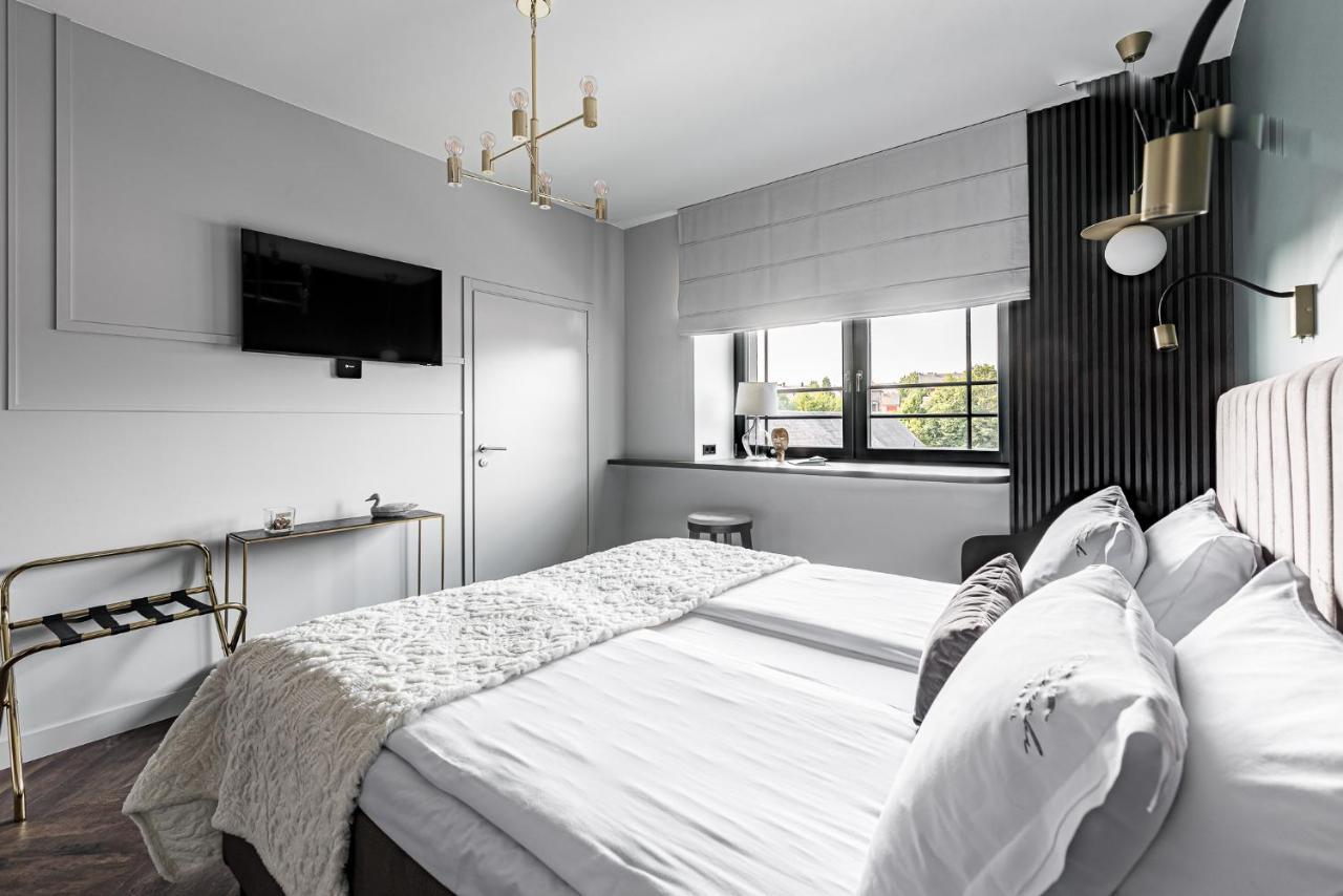 Oginski Hotel Plunge Luaran gambar